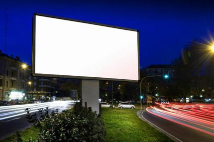 制作戶外廣告牌哪種材料更好?蓄力告訴你幾種材料優(yōu)缺點(diǎn)